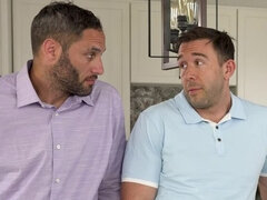 Zadek, Pár, Stříkání spermatu, Dávení penisem, Hardcore, Výprask, Kalhotky, Pička