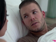 Veľké kozy, Kuřba, Brunetka, Creampie, Striekanie semena, Hardcore, Mamina, Kozičky