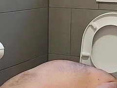 Bdsm, Brunetka, Oblečené ženy, Femdom, Nemecké, Poníženie, Otrok, Záchod