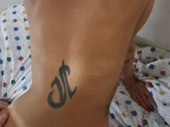 Enthousiasteling, Anaal, Grote kont, Grote lul, Grote mammen, Sperma shot, Latijnse vrouw, Shemale