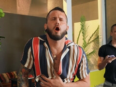 항문, 항문핥기, 수음, 피어싱, 빨간 머리, 짧은 머리, 잡년, 문신