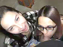 Amatööri, Suihinotto, Ruskeahiuksinen, Spermashotti, Kotitekoinen, Imevä, Teini, Kolmen kimppa