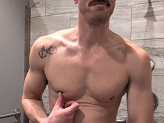 Cuarto de baño, Corridas, Gimnasio, Casero, Masturbación, Solo