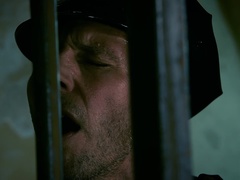 Anális szex, Két nő, Sarokkal való, Érett feleség, Természetes mellek, Rendőrség, Harisnya, Játékszerek