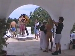 Alessia Marcuzzi backstage calendario Italia