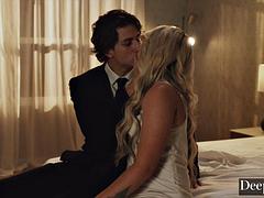 Anal, Blonde, Sucer une bite, Branlette thaïlandaise, Léchez, Chevaucher, Nénés