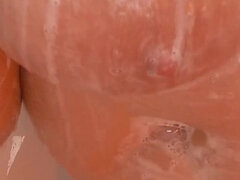Amateur, Mature, Seins naturels, Russe, Seins flasques, Douche, Solo, Nénés