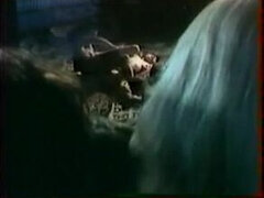 Διπλή εισχώρηση, Γάλλος, Φιλί, Όργιο, Ρετρό