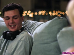 Μεγάλα βυζιά, Ξανθιά, Μελαχροινή, Οικογένεια, Γλείψιμο, Ώριμη γυναίκα, Μαμά, Μητριά