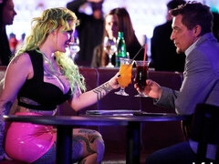 Amador amadora, Bundão, Pauzão, Peitos grandes, Loiroa, Transar de quatro, Flexível, Mãe gostosa