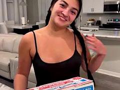 Grande cazzo, Pompino, Interrazziale, Cavalcando, Succhiando, Ragazza