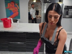 Velké kozy, Brunetka, Hd, Podpatky, Latinské, Piercing, Pička, Tetování