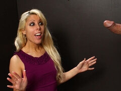 Velké kozy, Blondýna, Kuřba, Šaty, Ohromná díra, Honění, Výprask, Masturbace