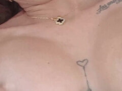 Enthousiasteling, Stel, Sperma in mond, Voeten fetish, Voetbeurt, Latijnse vrouw, Kut duiken, Strak