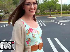 18 años, Mamada, Gafas, Sexo duro, Hd, Pequeña, Pov, Tetas