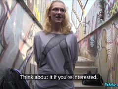 Leie, Blasen, Hundestellung, Handjob, Im freien, Pov, Öffentlich, Titten