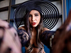 Velika rit, Velik kurac, Fafanje, Rjavolaska, Doggystyle, Naravne joške, Najstnice, Joške