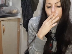 Amatør, Brunette, Kjæreste, Hjemmelaget, Lesbisk, Orgasme, Røyker