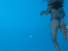 Hongroise, Fille latino, Sous marin