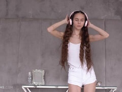 굉장한, 핑거링, 수음, 빨간 머리, 빼빼한, 혼자, 청소년, 젖가슴