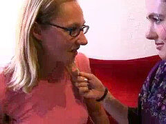 Capellona, Lesbica, Leccata, Matura, Mamma che vorrei scoparmi