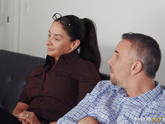 Rachel Cavalli givies hot blowjob to Keiran Lee