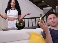 Kuřba, Brunetka, Sperma v puse, Honění, Mezirasové, Latinské, Spodní prádlo, Teenka