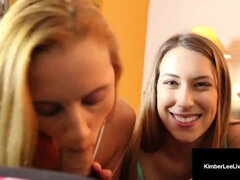 Blondin, Avsugning, Sperma shot, Naturlig, Pov, Suger, Trekant, Tuttar