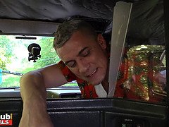 Grosse titten, Blasen, Britisch, Hd, Orgasmus, Öffentlich, Flotter dreier