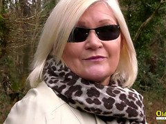 Stora tuttar, Blondin, Slick, Onani, Mogen, Milf, Mamma, Styvmamma