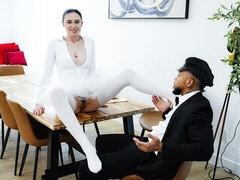 18 let, Velký zadek, Velké péro, Kuřba, Brunetka, Na pejska, Přírodní prsa, Teenka