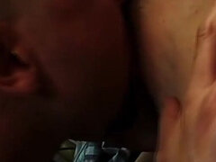 18 ans, Anal, Sucer une bite, Faciale, Talons, Adolescente