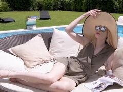 Tussi, Bikini, Blasen, Handjob, Hd, Orgasmus, Im freien, Pool