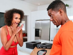 Negro, Morena, Pajear, Lamidas, Masturbación, Tetas naturales, Coño, Zapatos