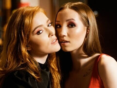 아마추어, 키스, 피어싱, 보지, 면도된, 빼빼한, 문신, 청소년