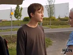 Blondinka, Rogonosec, Prvič, Hd, Naravne joške, Kite, Prvoosebno snemanje seksa, Obrito