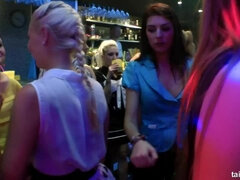 Vestidas, Boneca, Interracial, Lambendo, Orgia, Xoxota, Swingers, Molhadoa