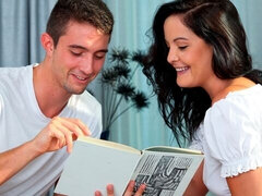 Stor kuk, Avsugning, Brunett, Söt, Doggystyle, Docka