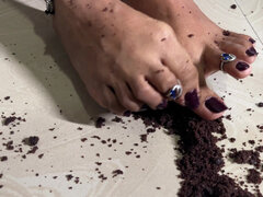 Femdom, Footjob, Ponížení, Indické, Sólo