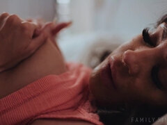 Κώλος, Μωρό, Γλείψιμο, Οργασμός, Μουνί, Βυζιά