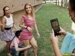 Bisexuální, Kuřba, Péro, Čtveřice, Přítelkyně, Výprask, Pička, Teenka