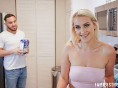 Stor stjärt, Stor kuk, Stora tuttar, Blondin, Avsugning, Doggystyle, Milf