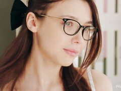 Amatör, Stor stjärt, Stora tuttar, Fingering, Onani, Naturliga tuttar, Strippning, Tonåring