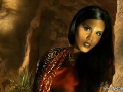 Ples, Dress, Erotično, Hd, Indijka, Naravni, Naravne joške, Solo