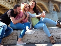 Veľký zadok, Veľké péro, Kuřba, Na psíka, 2 ženy 1 muž, Prirodzené prsia, Teenka, Kozičky