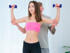 Amateur, Anal, Grosse bite, Sucer une bite, Souple, Gym, Maigrichonne, Nénés