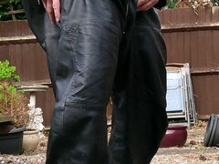 Leie, Leder, Masturbation, Im freien, Solo