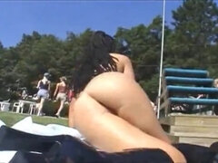 Amateur, Nana, Plantureuse, Érotique, Nue  à poil, De plein air, Public, Nénés