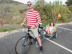 Blond, Pijpbeurt, Hondjeshouding, Vingeren, Harig, Handbeurt, Likken, Tieten likken