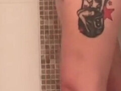 Leie, Masturbation, Milf, Natürlichen titten, Muschi, Dusche, Abendanzug, Solo